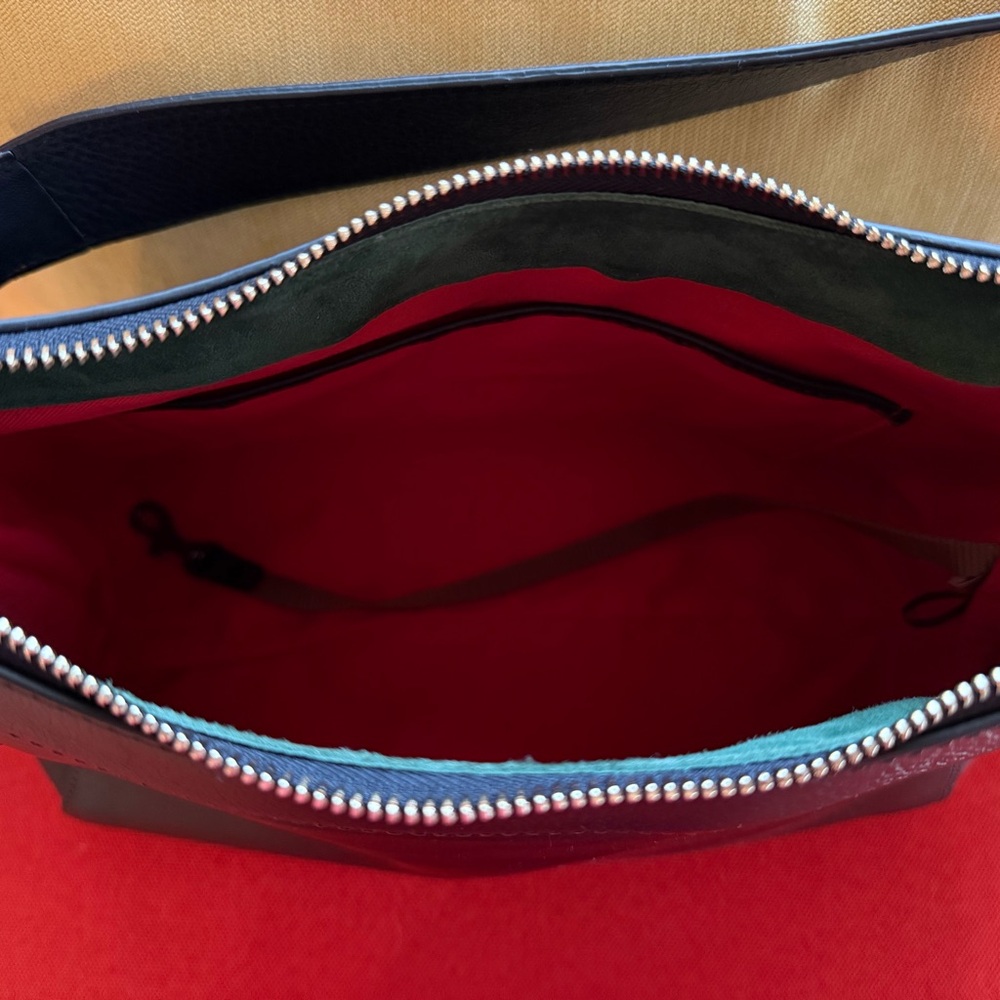 Dooney and Bourke Black Leather Shoulder Bag - Picture 3 of 5